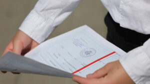 Read more about the article Projekt zmian w świadectwach szkolnych i legitymacjach.